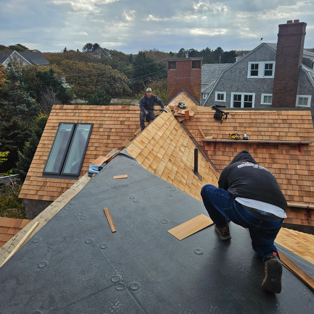 wood roofing installation service
